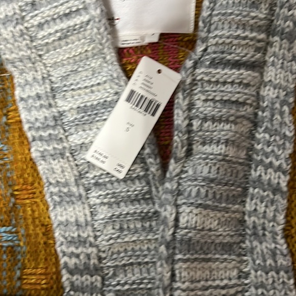 Anthropology colorful sweater, never worn - Picture 3 of 5